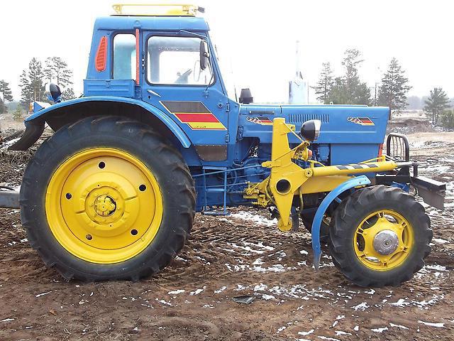 Traktor MTZ-82 foto