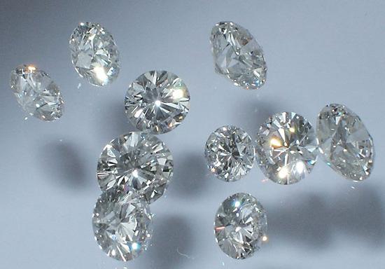 人工ダイヤモンドの成長 