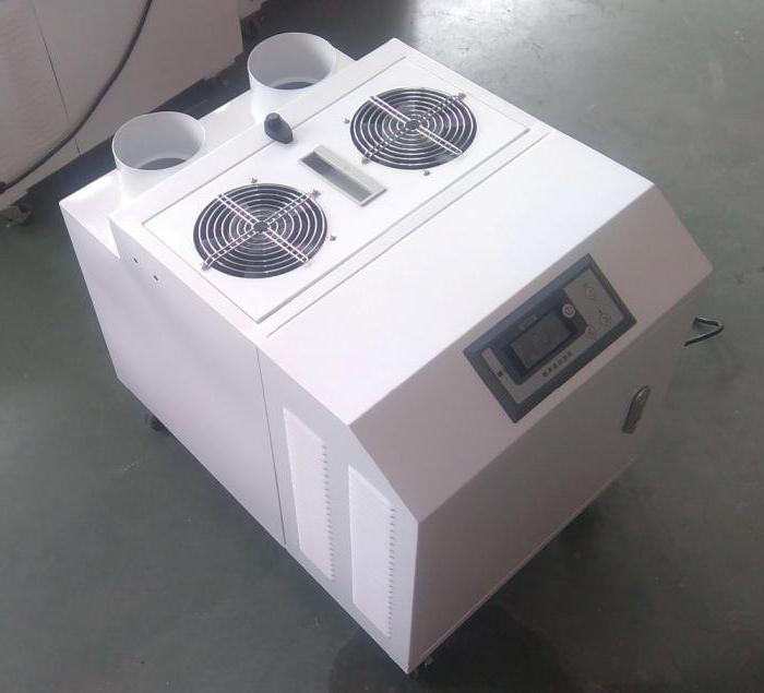 průmyslový ventilátor se zvlhčovačem vzduchu