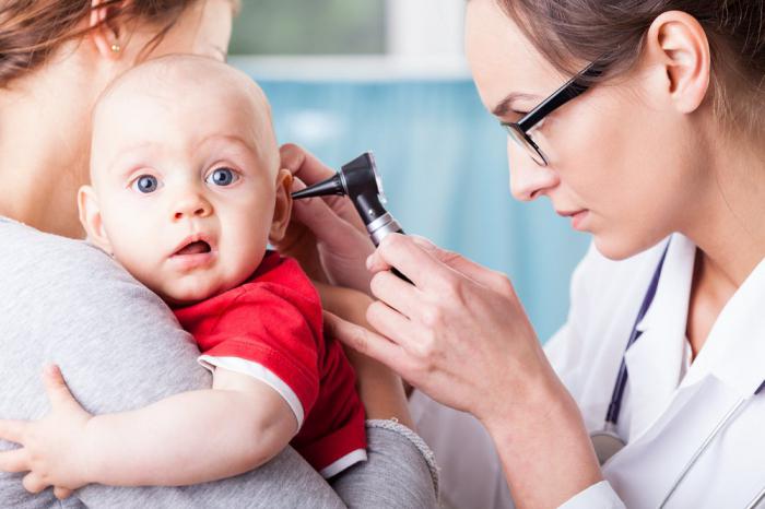 hvordan man beroliger en grædende baby