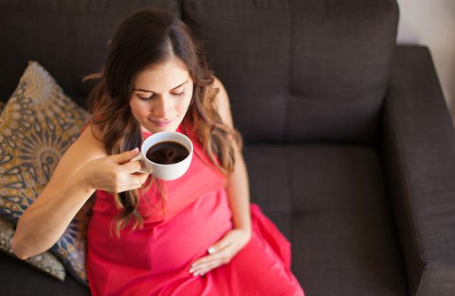 káva během raného těhotenství