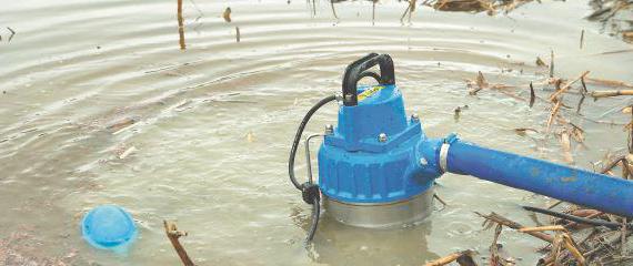 Drainage pumps for pumping water