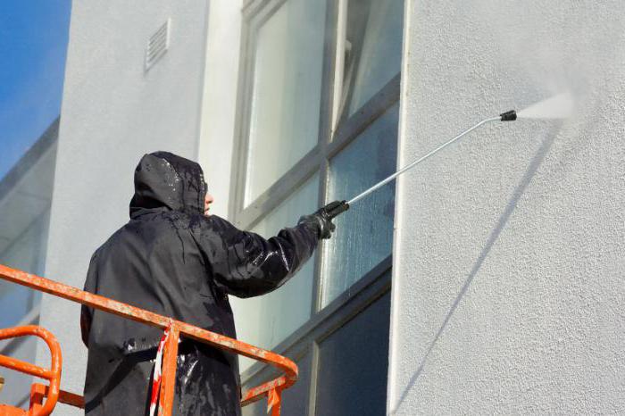 facade cleaner