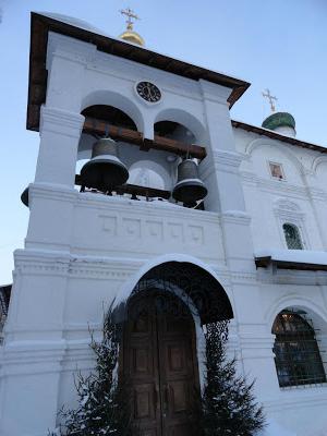 מקדשי מנזר Sretensky במוסקבה 