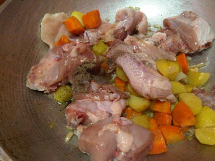 어떻게 요리법에 닭고기와 감자를 소화하는