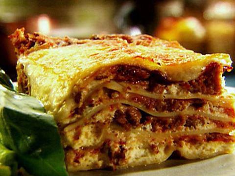 Palacsinta lasagna csirkével és gombával. Recept fotóval