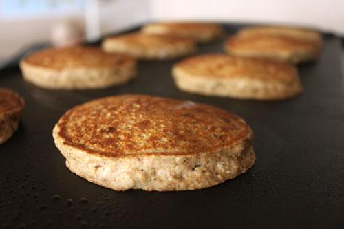 Pfannkuchen auf Sauermilch 