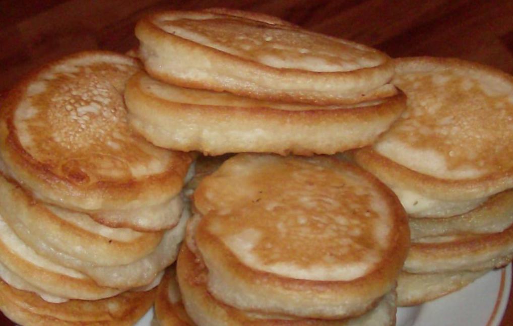 Fritters on water and leaven