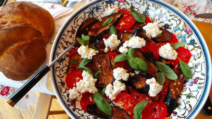 Recipe for Eggplants with Tomatoes and Garlic