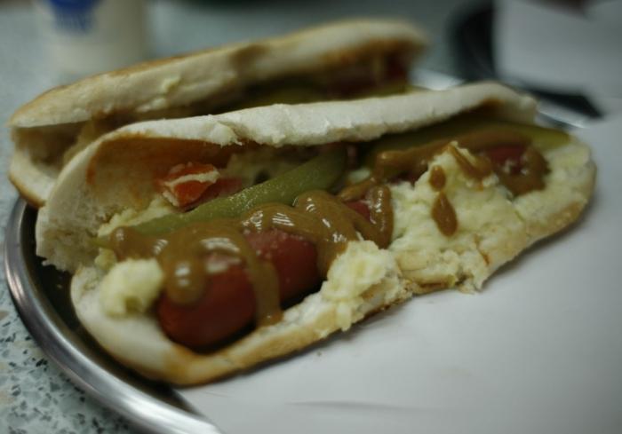 salsiccia con patate nel pane pita