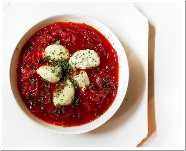 Zuppa ucraina con gnocchi