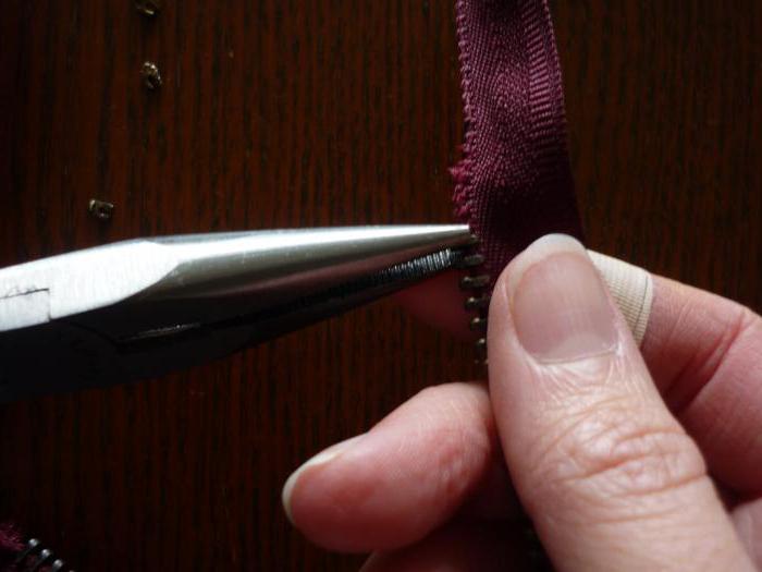 Zipper on the jacket diverges how to fix