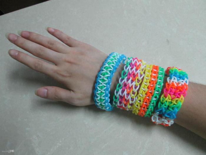 tipos de pulseras tejidas hechas de gomas 