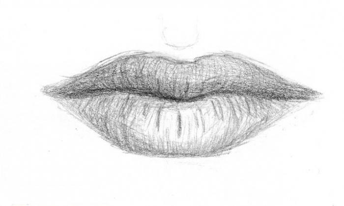 how to draw lips with a pencil