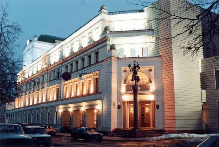 komedia teatralna niższa