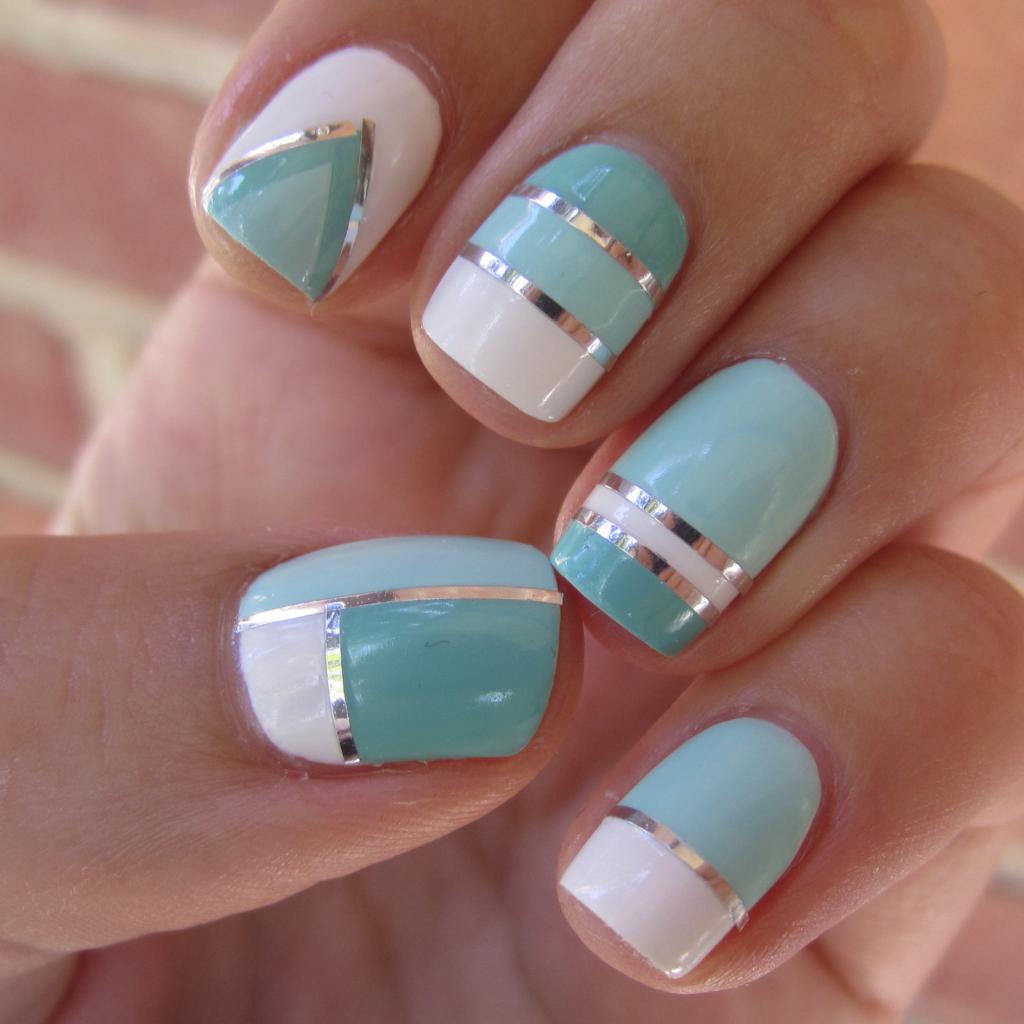 Two-color manicure with an interesting design