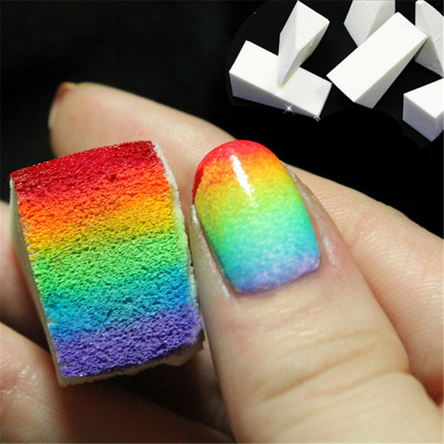 How to make a gradient manicure at home