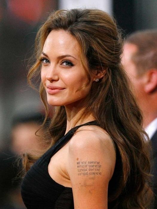 รอยสัก Angelina Jolie
