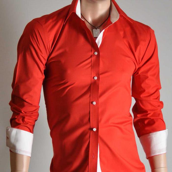 camisa roja de los hombres