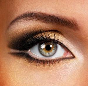 Recenzie tetovanie očných viečok