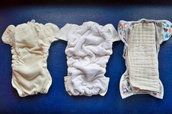 What is the difference between diapers and diapers