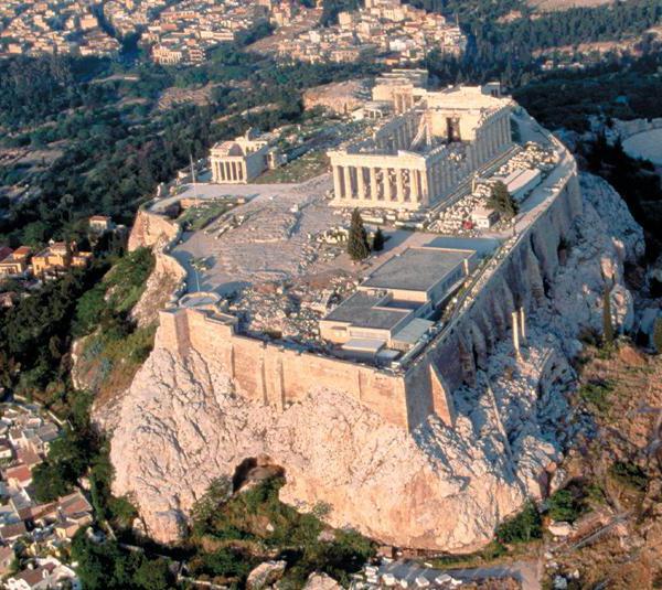 hoe ziet de acropolis eruit
