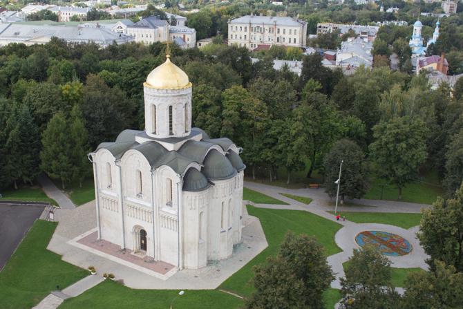 Catedral de dmitrovsky en vladimir