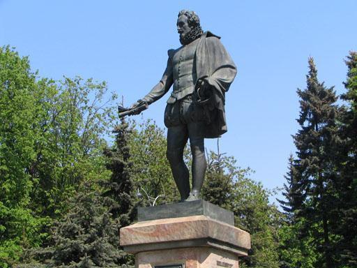  Monumentul lui Cervantes din Moscova