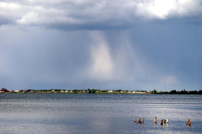 Lago Chebakul región de Kunashak pesca