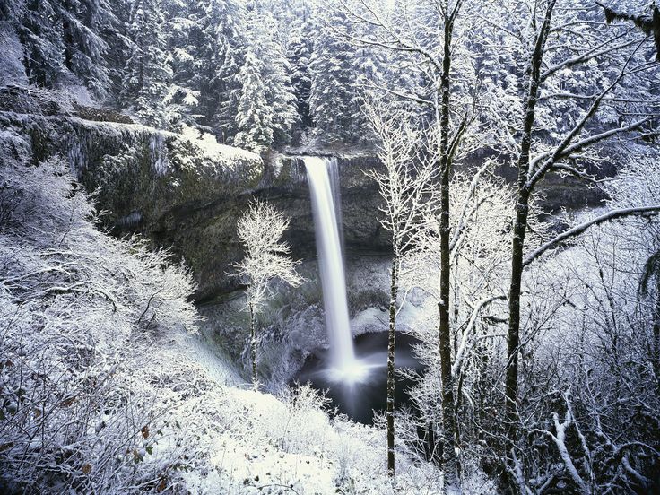 冬のルファブゴ滝