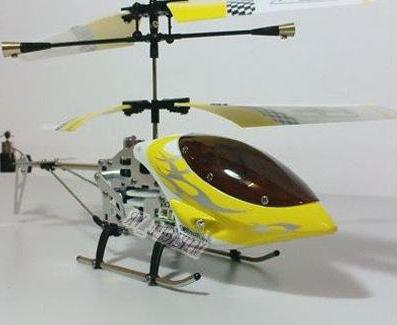 radiostyrd helikopter 