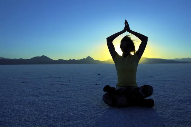 tableau des chakras et maladies